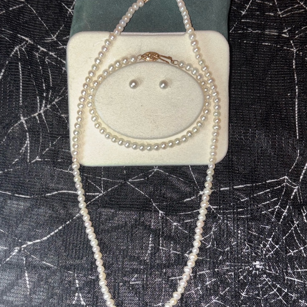 Vintage Freshwater Pearl Necklace – Rare Antique Beauty